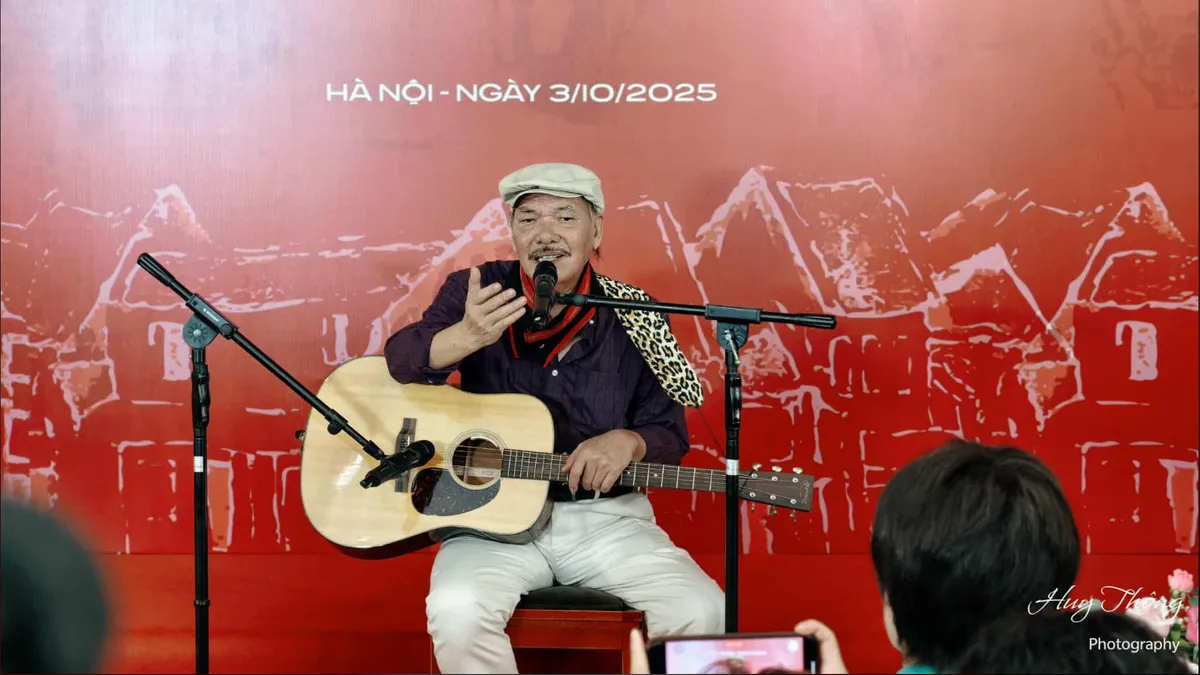 Giải thưởng Bùi Xuân Phái 2025: Nhạc sĩ Trần Tiến được vinh danh Giải thưởng Lớn - Ảnh 2.