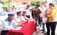 hinh-5-can-bo-hoc-vien-hoc-vien-huong-dan-tan-hoc-vien-vao-nhap-hoc-56937170156823898189076-69229397937771361352497-2.jpg